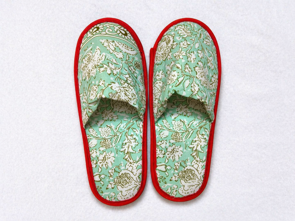 Premium Hotel Slippers for Luxury Guest Comfort